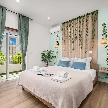 Appartement Stylish & Sleek Flat Near The By Hostwise *
