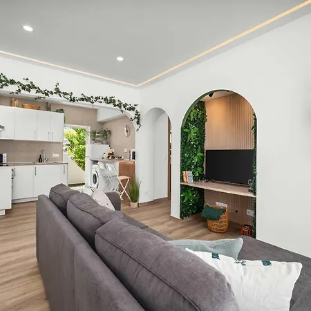 Stylish & Sleek Flat Near The By Hostwise Appartement Armação de Pêra