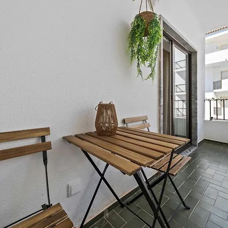 Stylish & Sleek Flat Near The By Hostwise Appartement *