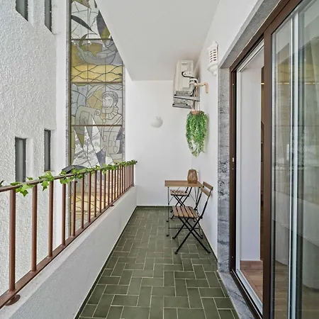Stylish & Sleek Flat Near The By Hostwise Appartement *